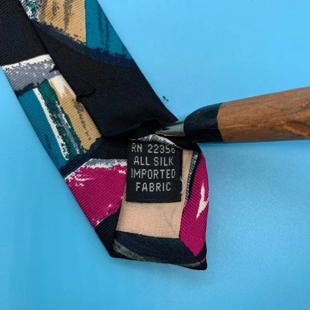 Vintage Adolfo Abstract Artsy Print Preppy All Silk Men's Classic Neck Tie